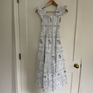 Hill House White and Blue Smocked Dress Ellie xs nwot